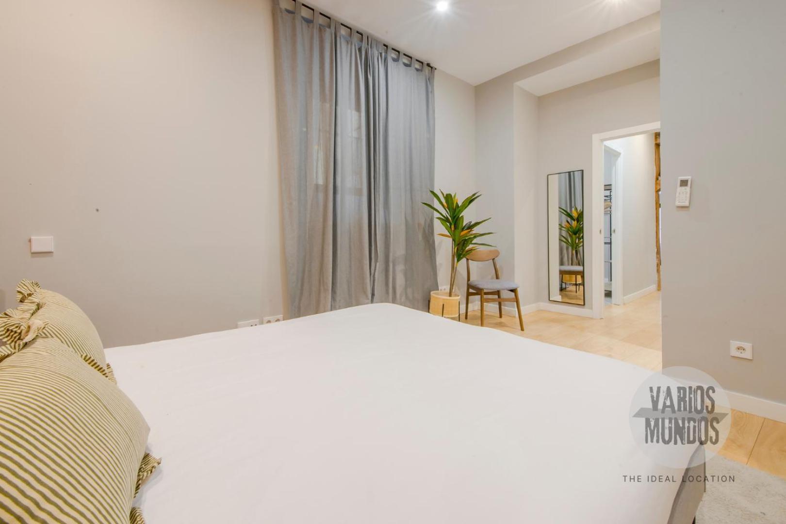 Confort Madrileno Para 8 En Tirso De Molina E2 Экстерьер фото